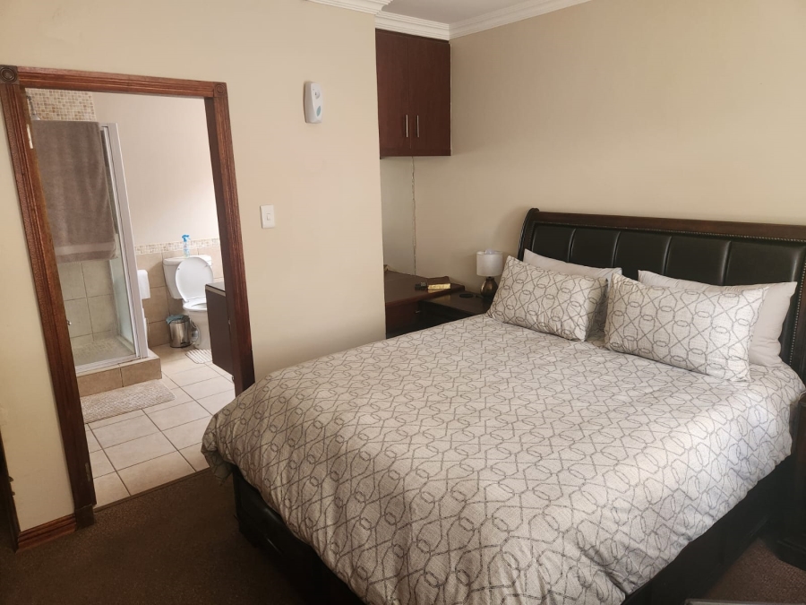 To Let 3 Bedroom Property for Rent in Pentagon Park Free State